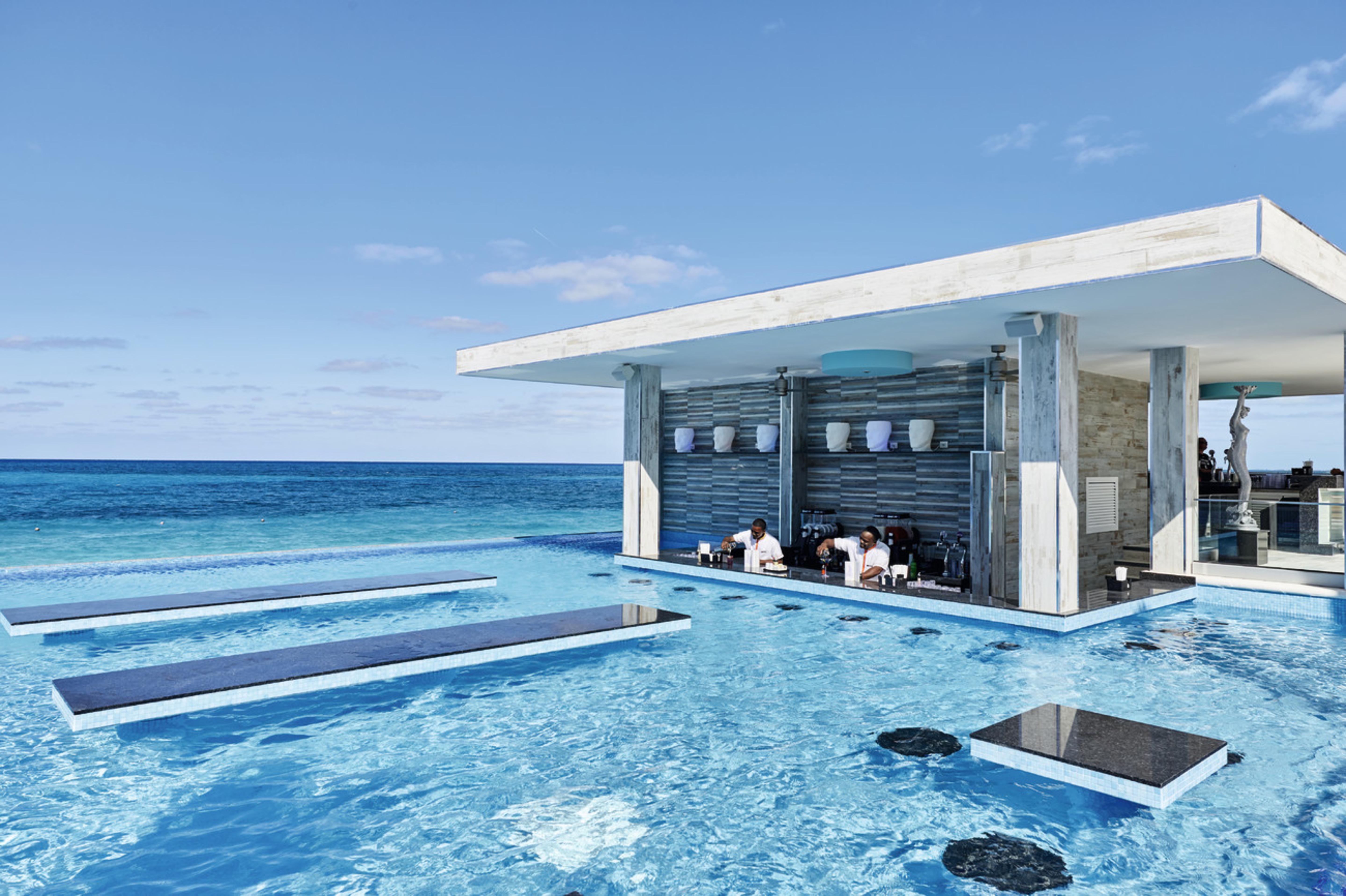 Riu Palace Paradise Island (Adults Only) Creek Village Exterior photo