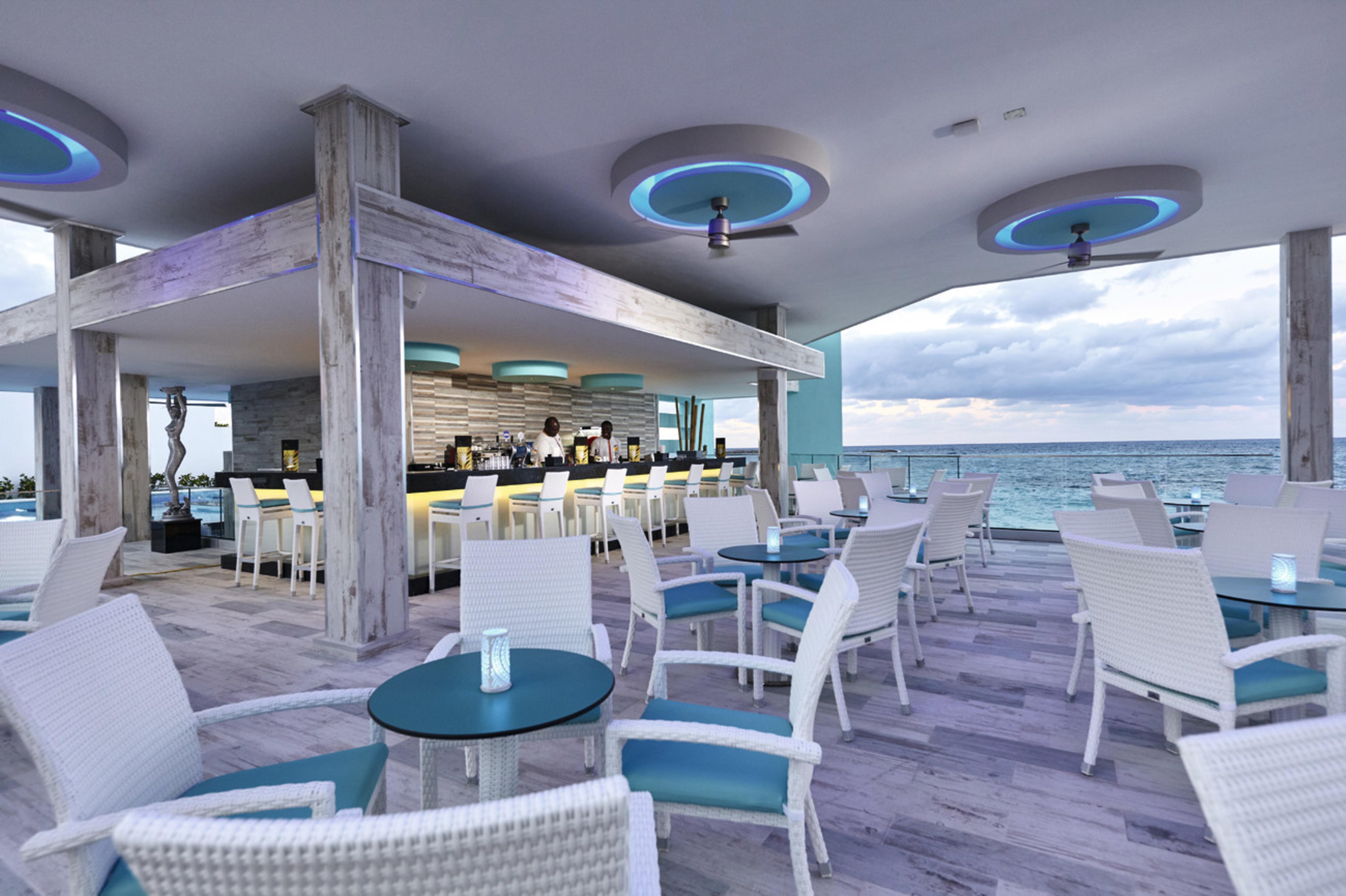 Riu Palace Paradise Island (Adults Only) Creek Village Exterior photo