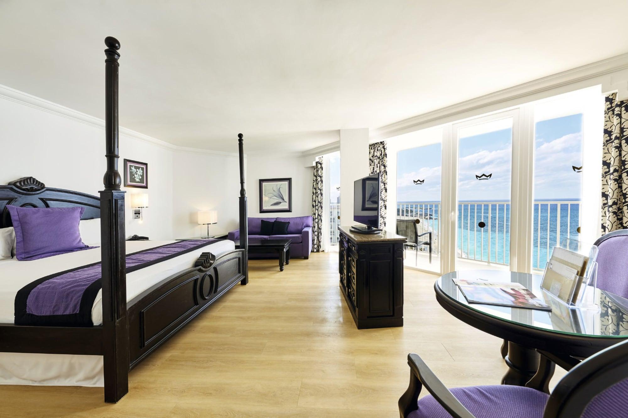 Riu Palace Paradise Island (Adults Only) Creek Village Exterior photo