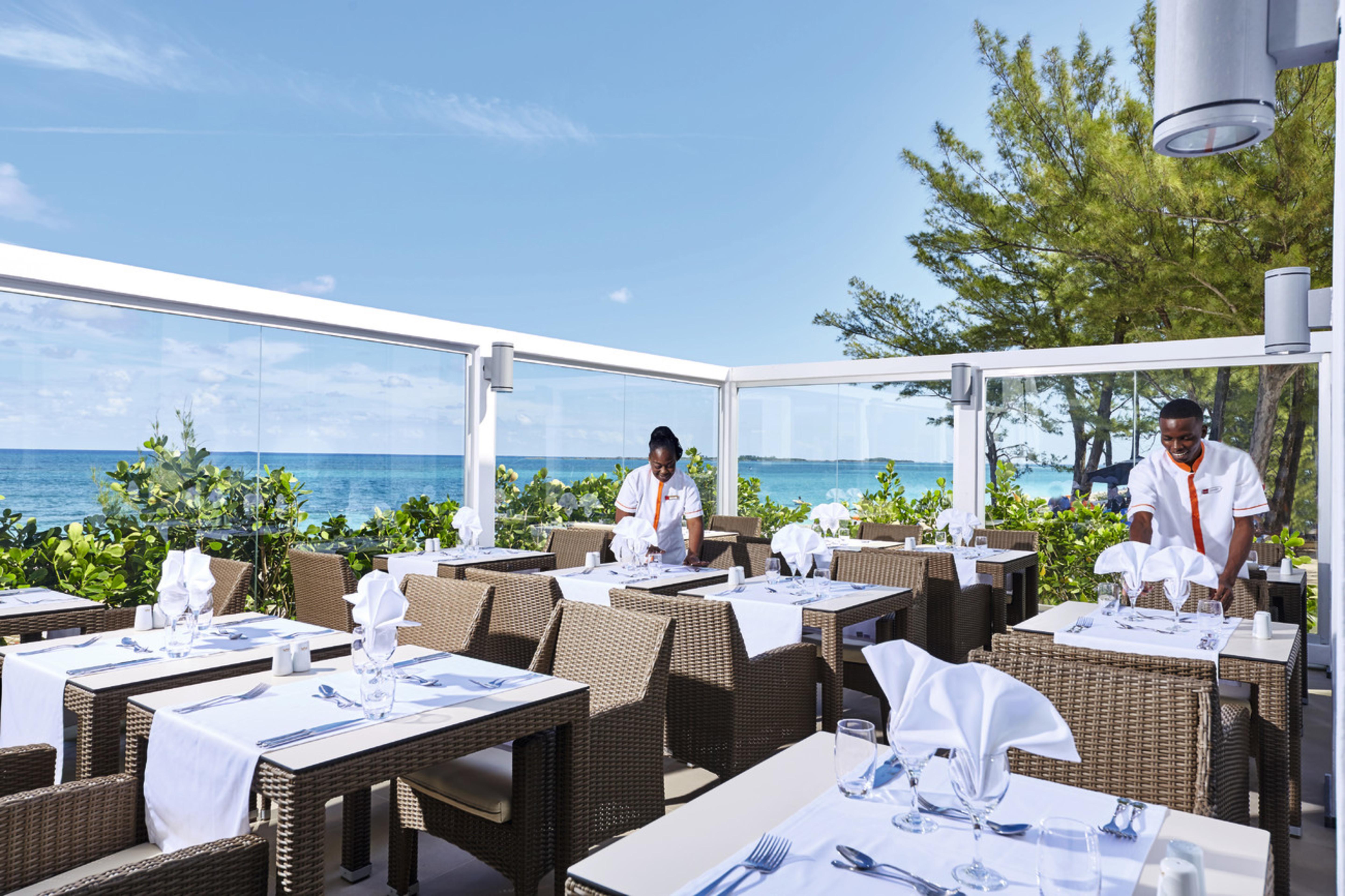 Riu Palace Paradise Island (Adults Only) Creek Village Exterior photo